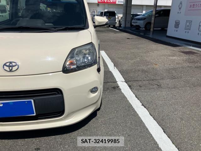 Toyota PORTE 2013-08 7980597-4