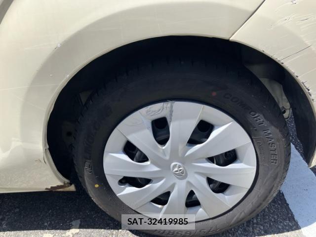 Toyota PORTE 2013-08 7980597-6