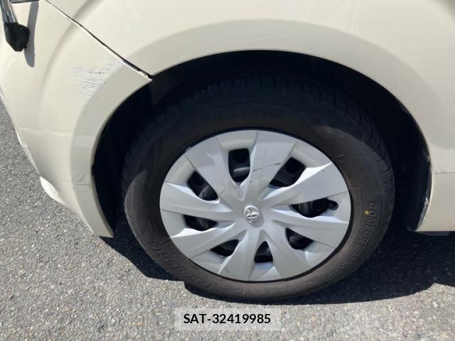 Toyota PORTE 2013-08 7980597-8