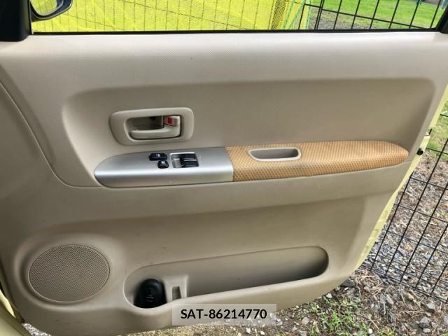 Toyota PORTE 2005-04 7980595-13