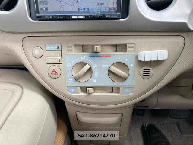 Toyota PORTE 2005-04 7980595-17