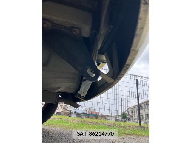 Toyota PORTE 2005-04 7980595-5