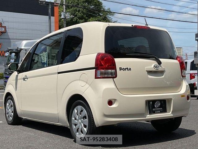Toyota PORTE 2016-06 8037619-2