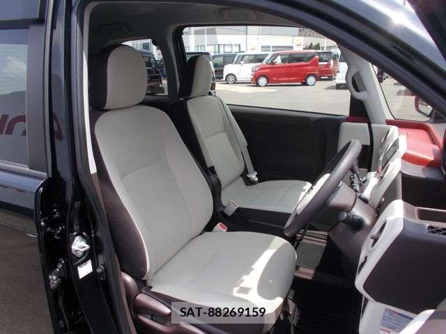 Toyota PORTE 2019-05 8037618-10