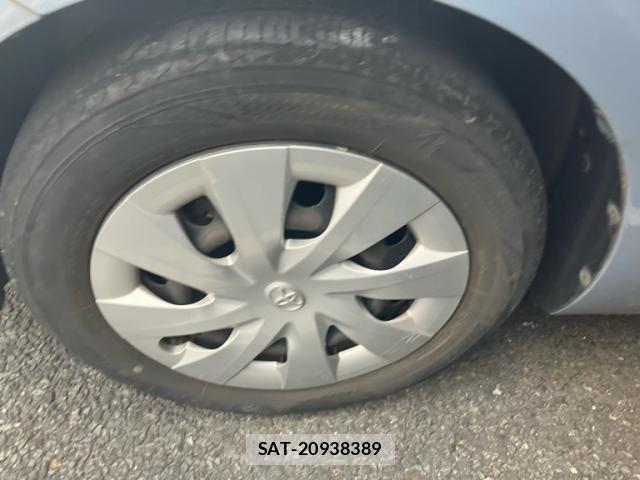 Toyota PORTE 2015-11 8037624-9
