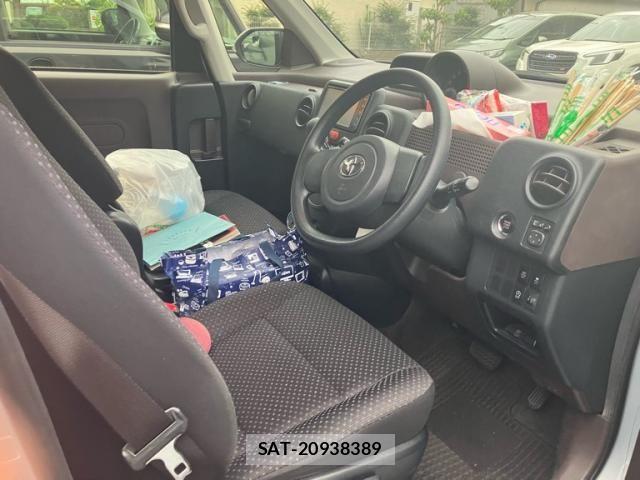 Toyota PORTE 2015-11 8037624-12