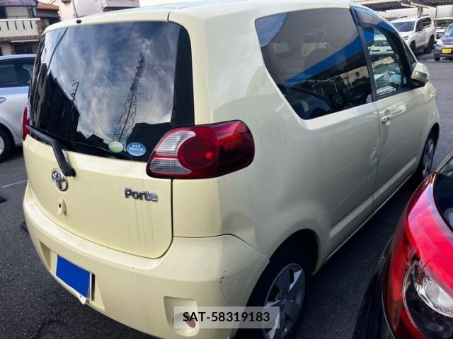 Toyota PORTE 2009-10 8037623-4