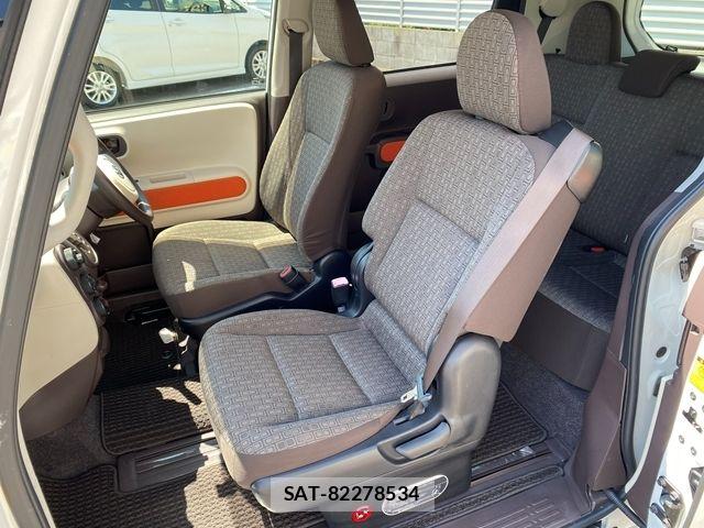 Toyota PORTE 2013-03 8037622-16