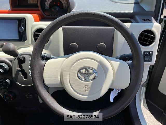 Toyota PORTE 2013-03 8037622-23