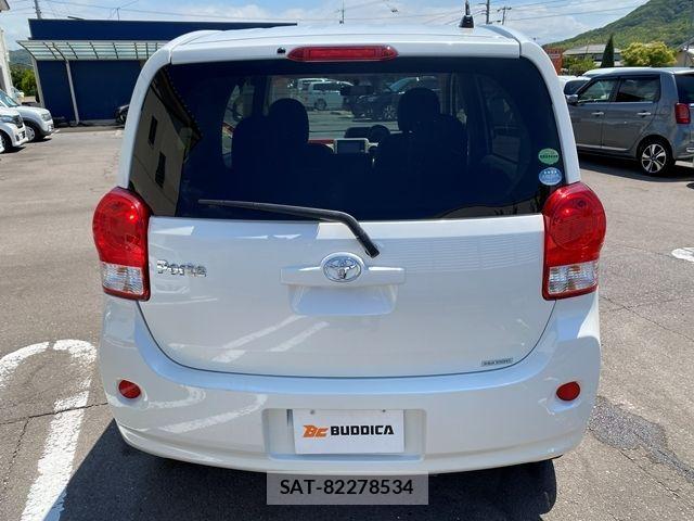 Toyota PORTE 2013-03 8037622-7