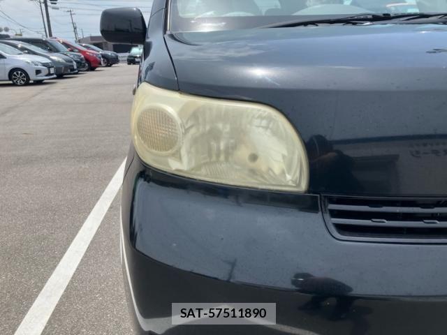Toyota PORTE 2006-03 8037621-4