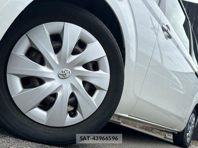 Toyota PORTE 2014-06 8075127-17