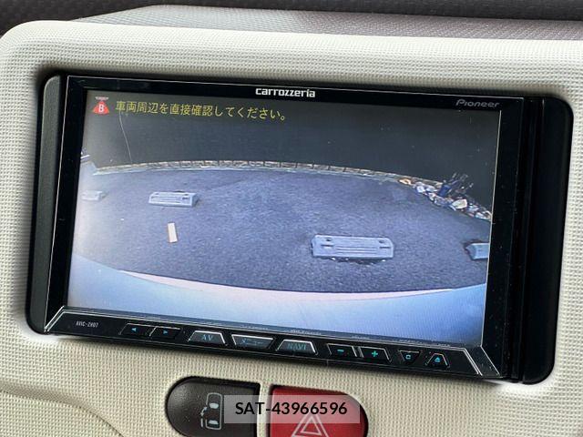 Toyota PORTE 2014-06 8075127-3