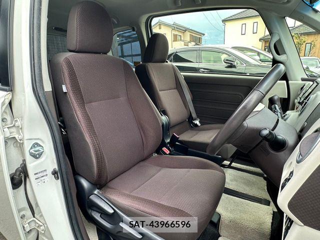 Toyota PORTE 2014-06 8075127-4