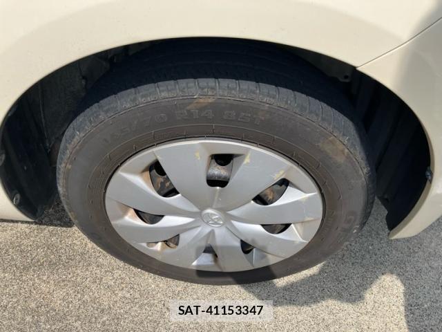 Toyota PORTE 2012-09 8075129-12