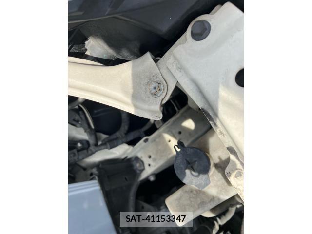 Toyota PORTE 2012-09 8075129-19