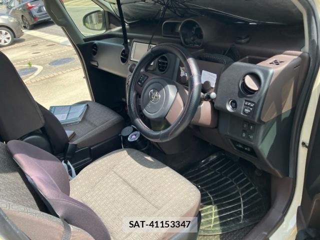 Toyota PORTE 2012-09 8075129-4