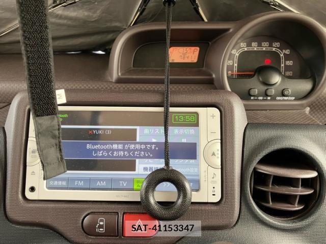 Toyota PORTE 2012-09 8075129-7