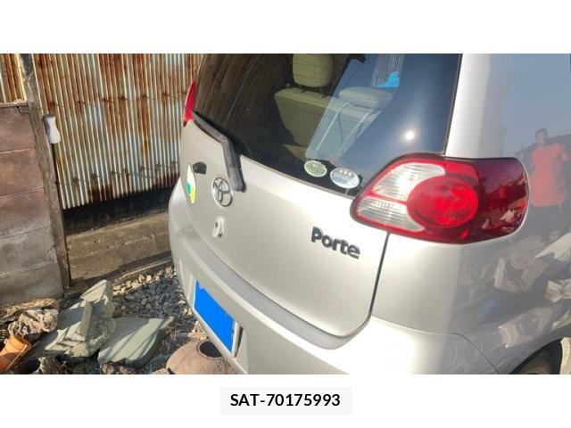 Toyota PORTE 2009-07 8075128-3