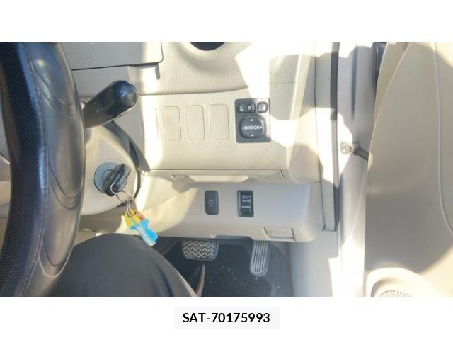 Toyota PORTE 2009-07 8075128-8