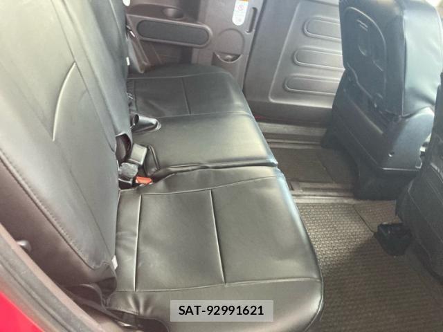 Toyota PORTE 2015-09 8101216-12