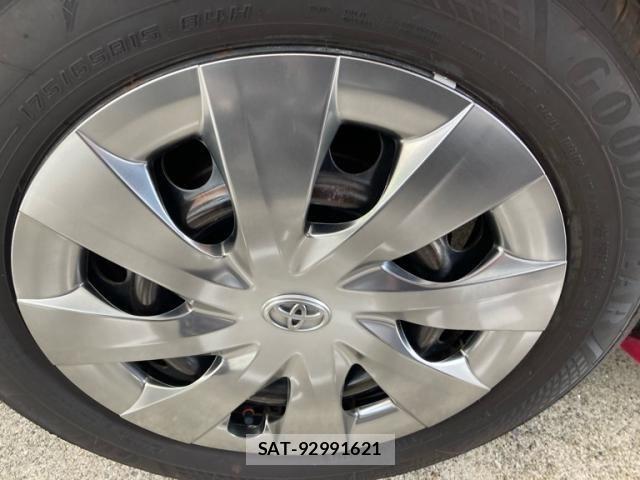 Toyota PORTE 2015-09 8101216-4