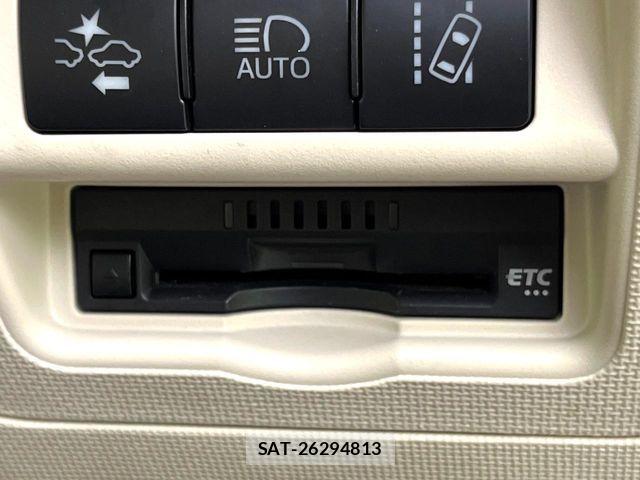Toyota PORTE 2016-09 8131904-5