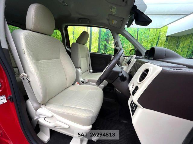 Toyota PORTE 2016-09 8131904-7