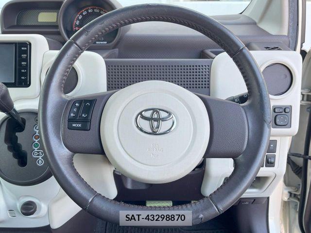 Toyota PORTE 2016-03 8131906-9