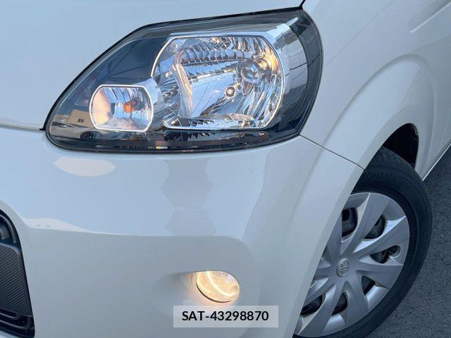 Toyota PORTE 2016-03 8131906-10