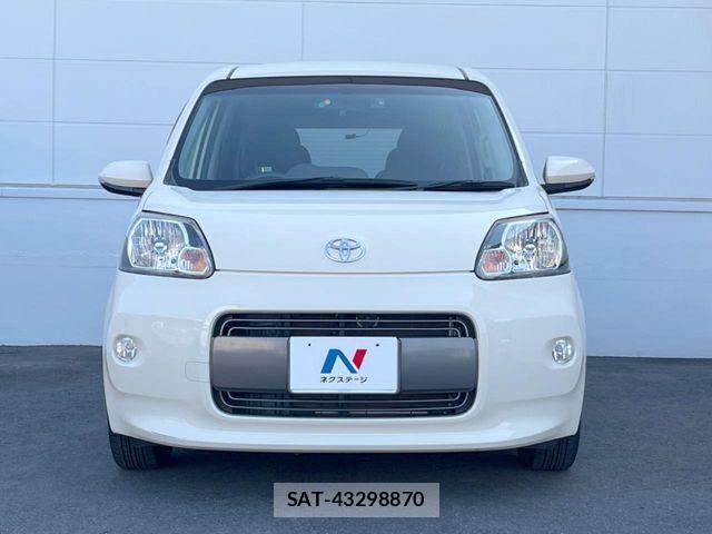 Toyota PORTE 2016-03 8131906-12