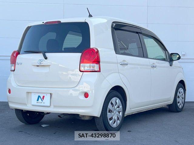 Toyota PORTE 2016-03 8131906-15