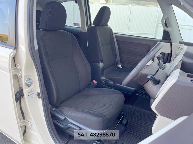 Toyota PORTE 2016-03 8131906-7