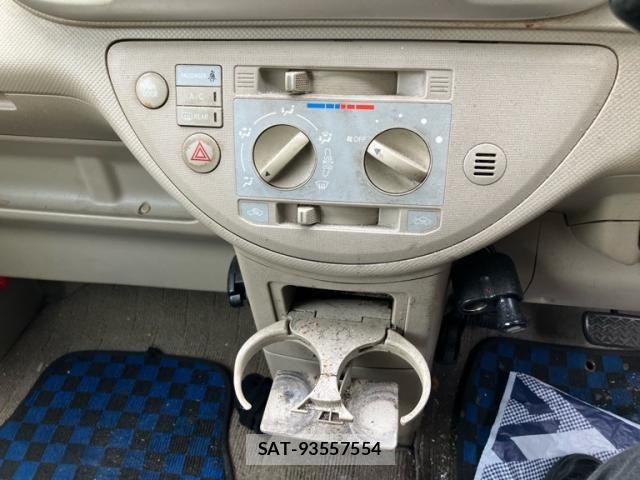 Toyota PORTE 2009-03 8146419-12