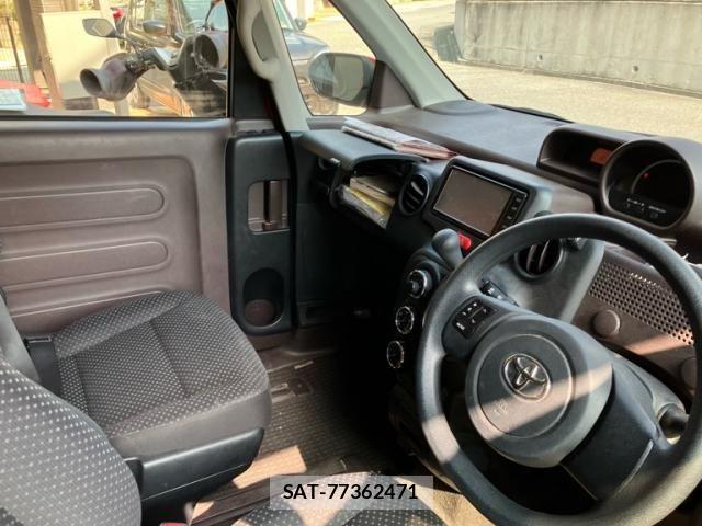 Toyota PORTE 2016-07 8209553-10