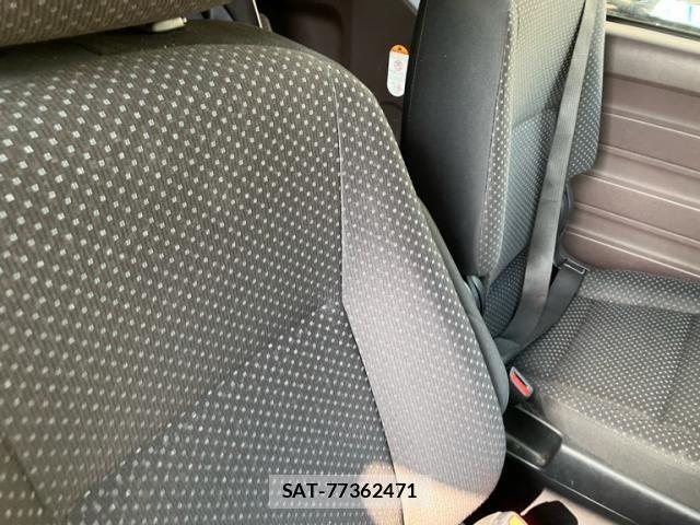 Toyota PORTE 2016-07 8209553-12