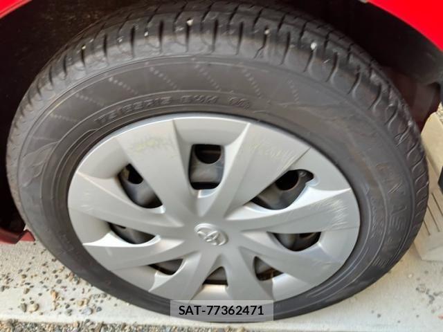Toyota PORTE 2016-07 8209553-4