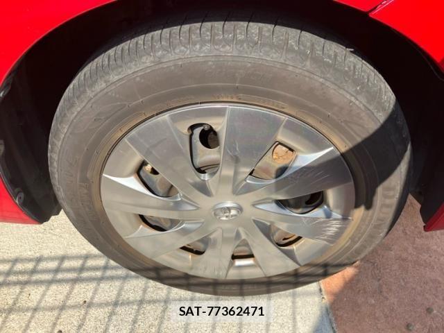 Toyota PORTE 2016-07 8209553-6
