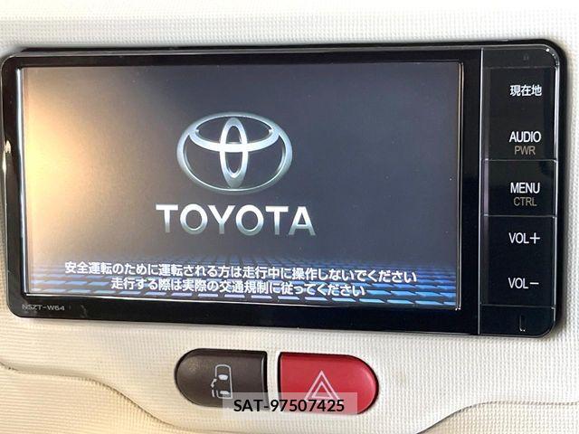 Toyota PORTE 2016-04 8209552-2