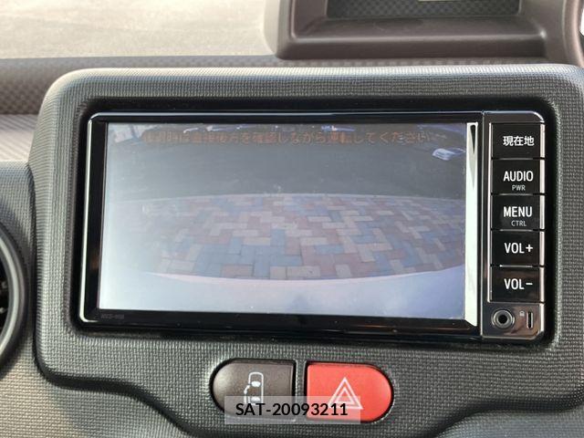 Toyota PORTE 2017-06 8209544-17