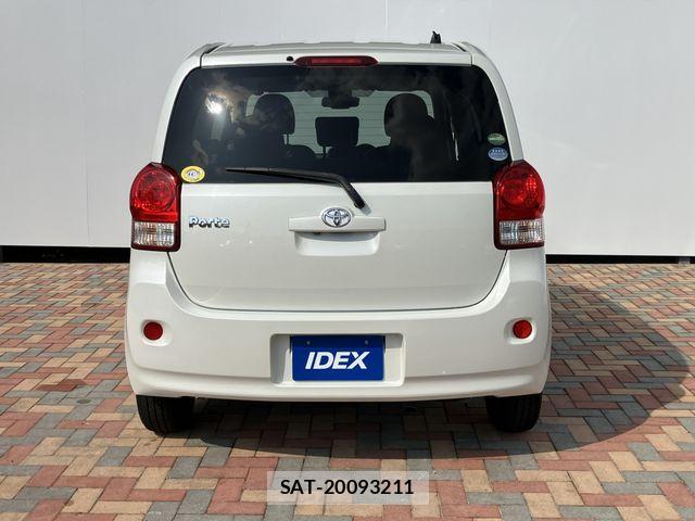 Toyota PORTE 2017-06 8209544-7