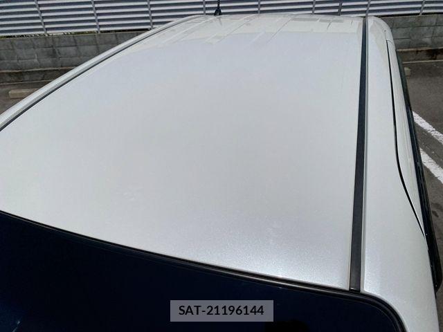 Toyota PORTE 2016-11 8209551-9