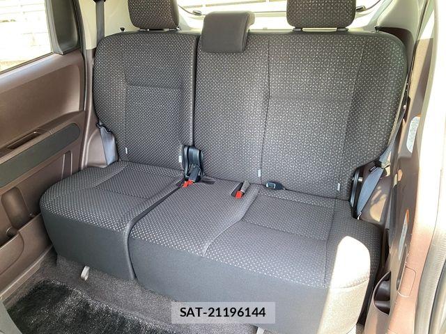 Toyota PORTE 2016-11 8209551-17