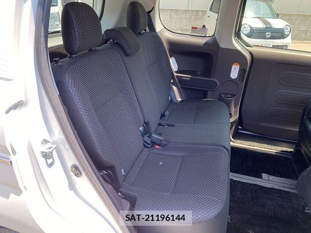 Toyota PORTE 2016-11 8209551-18