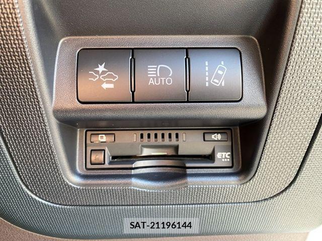 Toyota PORTE 2016-11 8209551-24