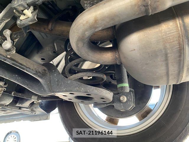 Toyota PORTE 2016-11 8209551-26