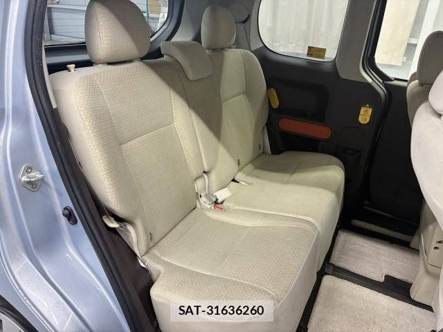 Toyota PORTE 2012-10 8209554-14