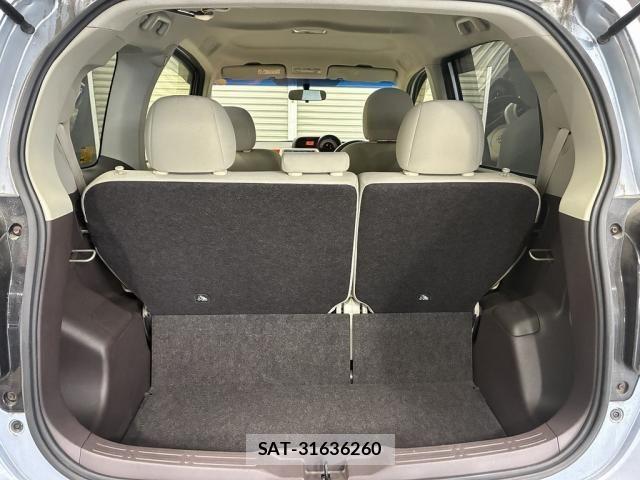 Toyota PORTE 2012-10 8209554-15