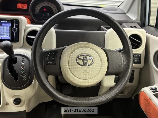 Toyota PORTE 2012-10 8209554-20