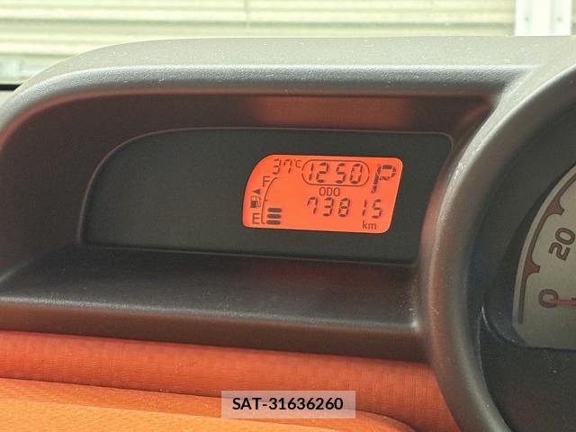 Toyota PORTE 2012-10 8209554-25